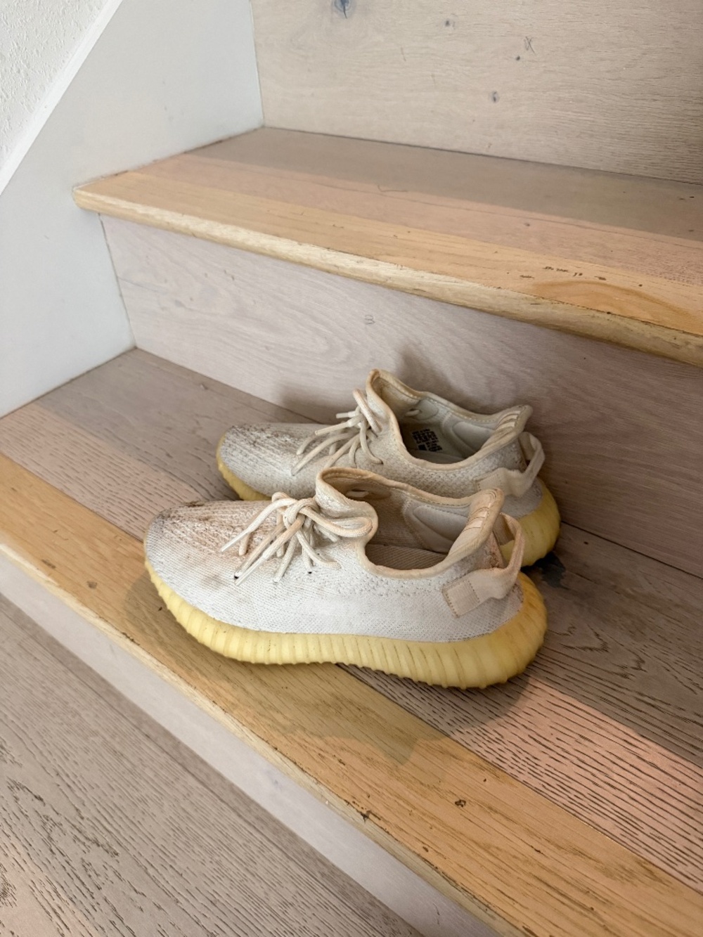 Men’s Yeezy Boost Size 7